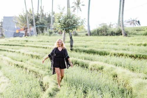 How working as an online body awareness coach helps this nomad live in paradise