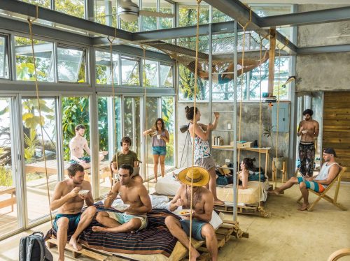 The best digital nomad programs for every month in 2023 (nomad travel calendar)