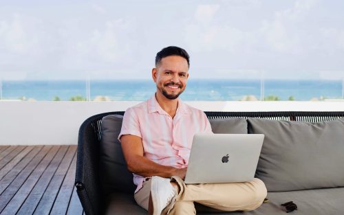 How taking a sabbatical helped this podcaster escape the rat race with Fede Vargas